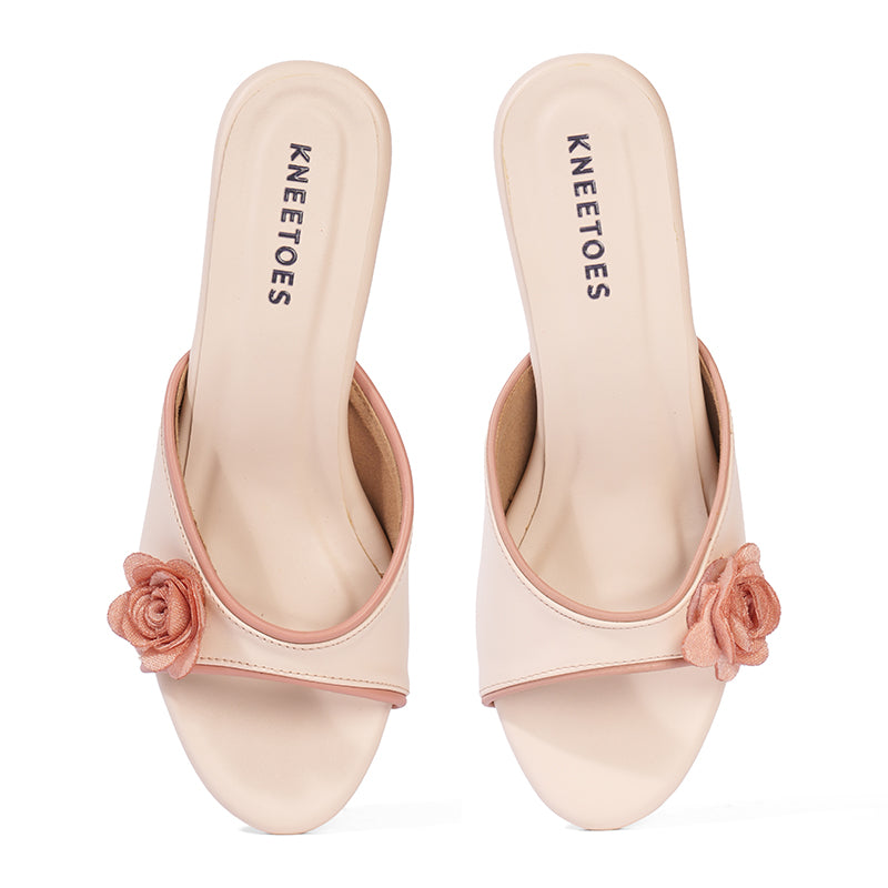 Lillian - Beige Kitten Heels