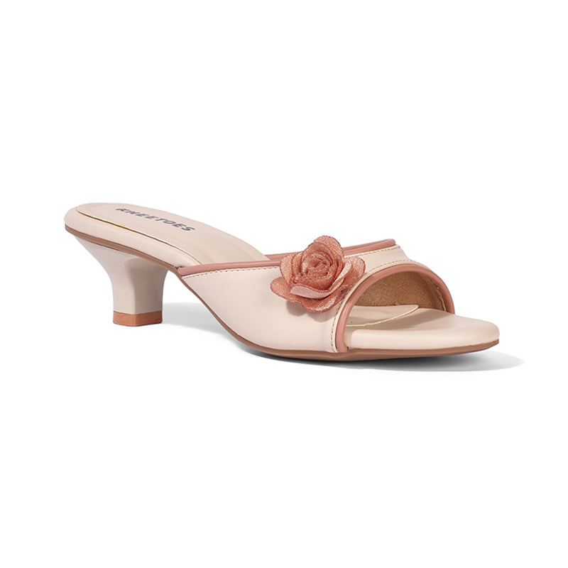 Lillian - Beige Kitten Heels